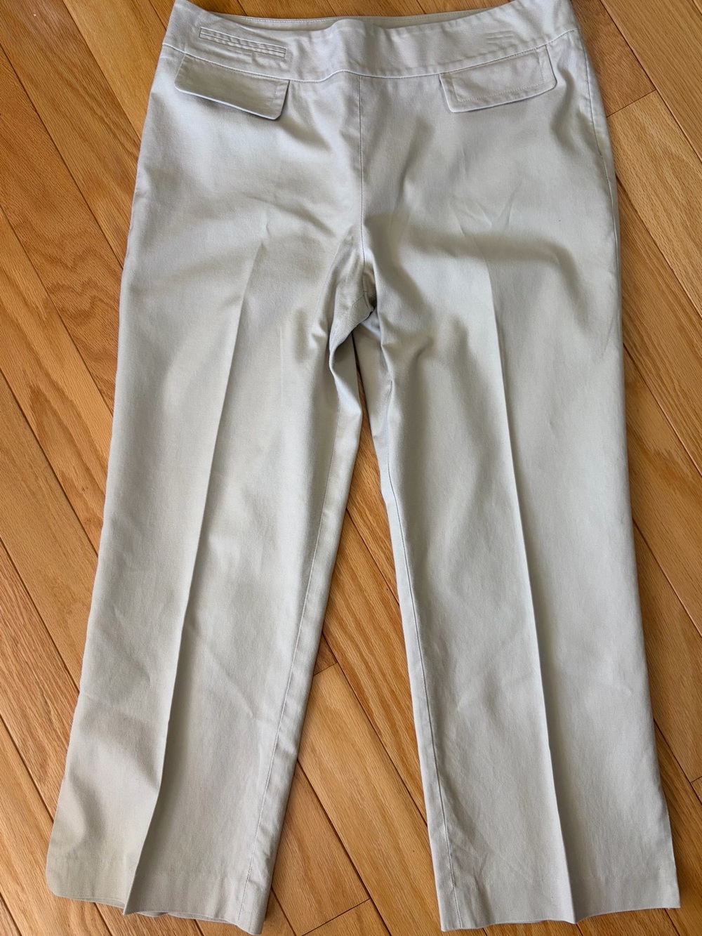Ann Taylor LOFT Khaki Capri Pants Sz 8 Side Zipper